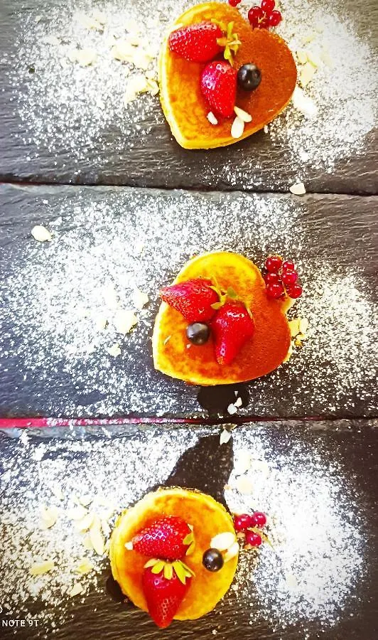 ***  Hotel Garisenda -B&B&Brunch in centro a Riccione- Italia