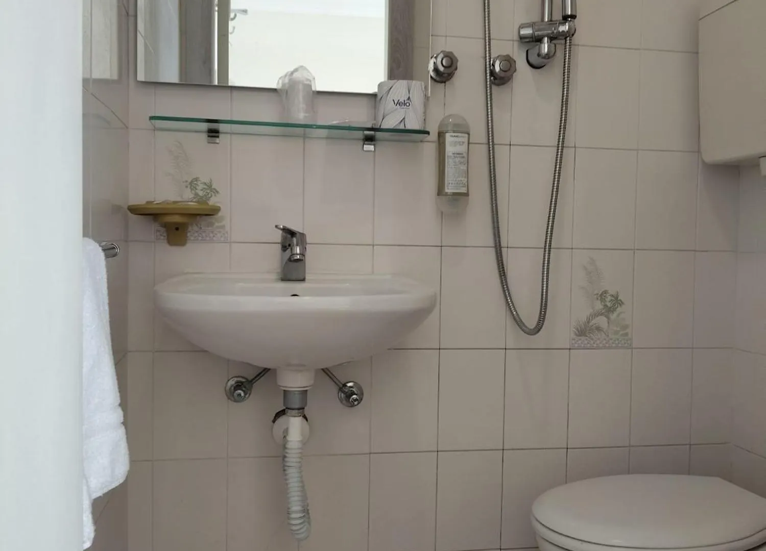 Hotel Garisenda B&B - In Centro A Riccione - Itália
