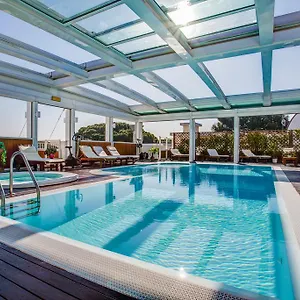 England 4* Riccione