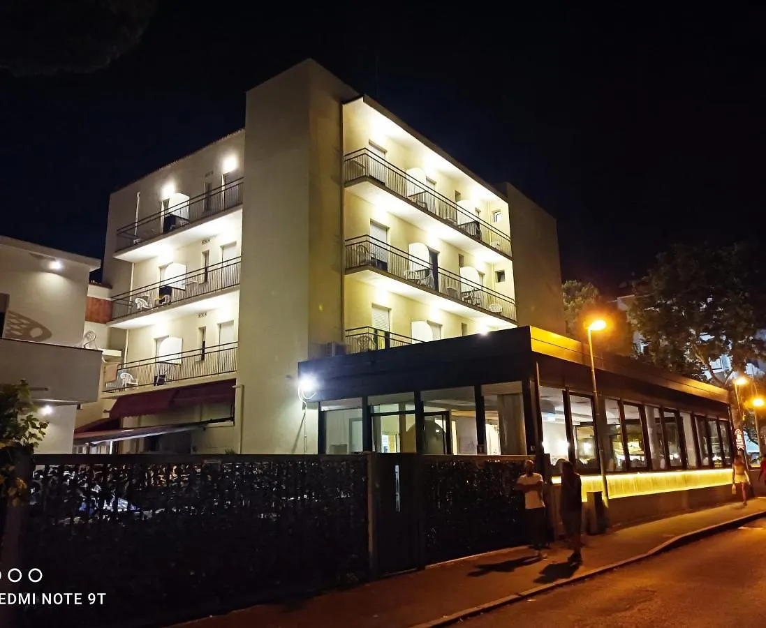 Hotel Garisenda -B&B&Brunch in centro a Riccione- Italia