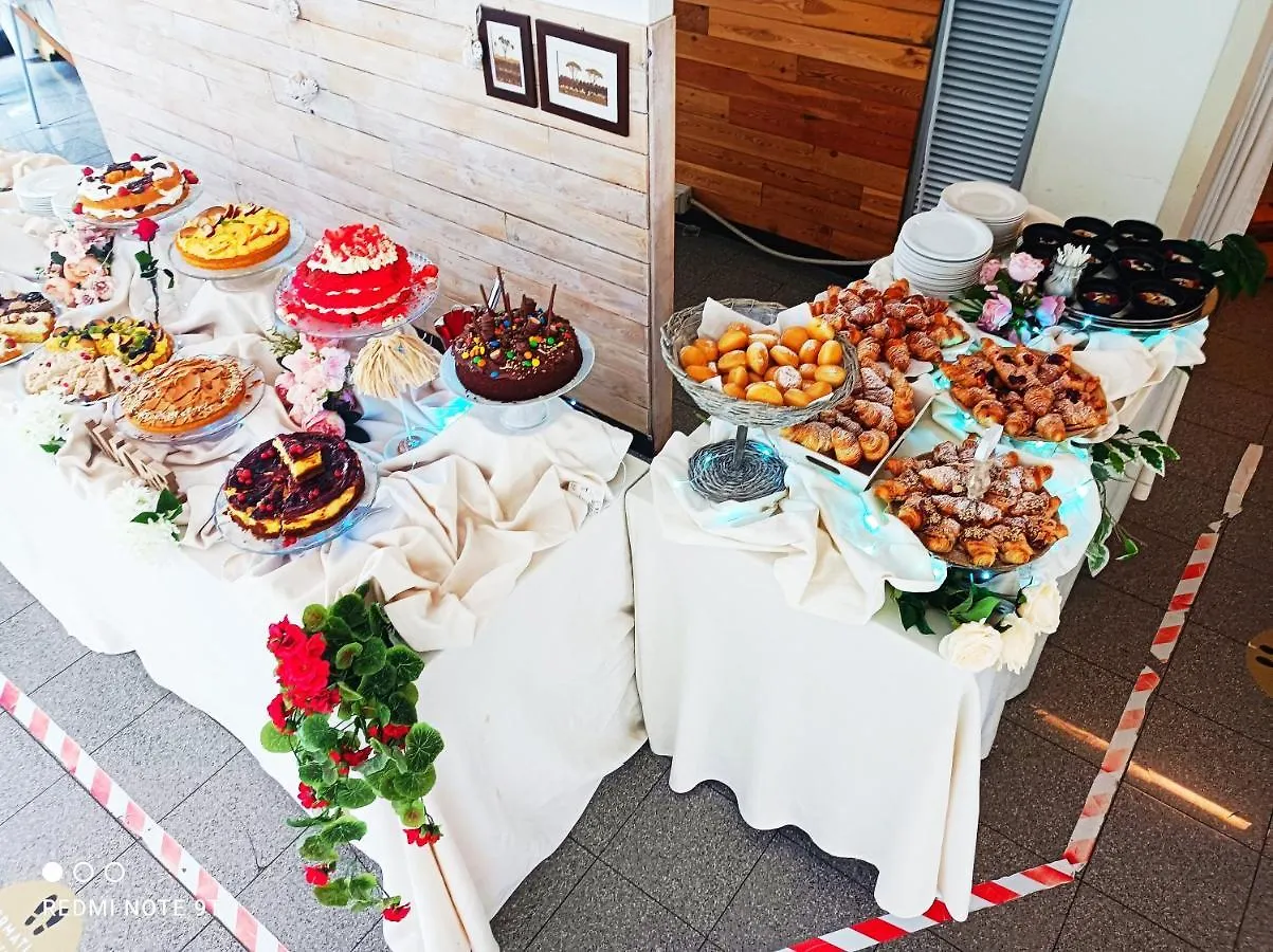 Hotel Garisenda -B&B&Brunch in centro a Riccione- Riccione