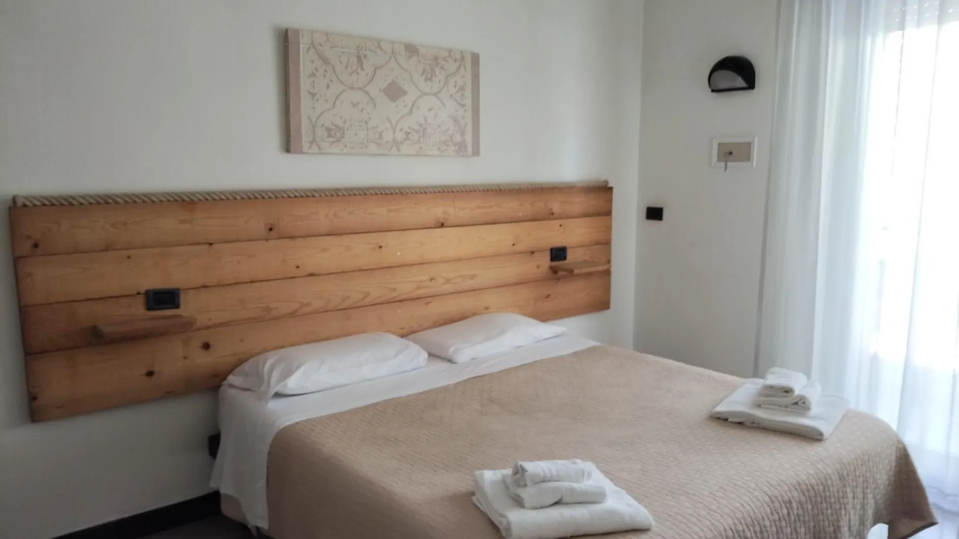 Hotel Garisenda -B&B&Brunch in centro a Riccione-  Riccione