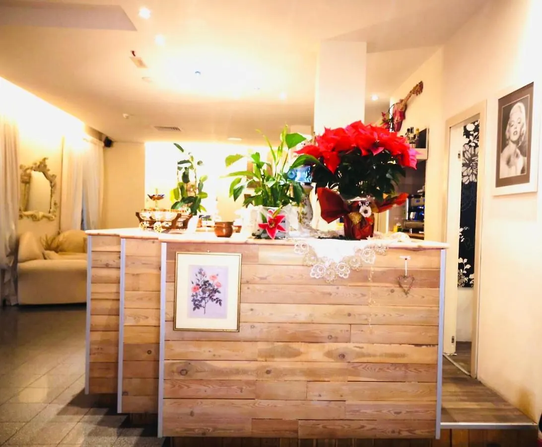 Hotel Garisenda -B&B&Brunch in centro a Riccione-